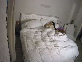 voyeurcam-whitneyoc-01