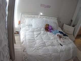voyeurcam-whitneyoc-01
