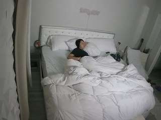 voyeurcam-whitneyoc-01