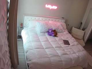 voyeurcam-whitneyoc-01