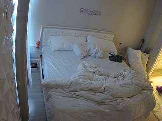 voyeurcam-whitneyoc-01