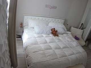 voyeurcam-whitneyoc-01