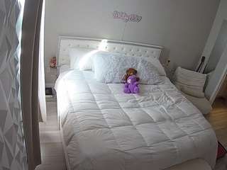 voyeurcam-whitneyoc-01
