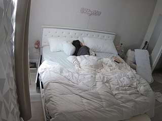 voyeurcam-whitneyoc-01