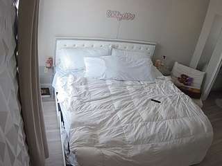 voyeurcam-whitneyoc-01