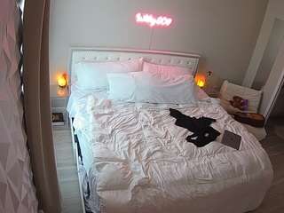 voyeurcam-whitneyoc-01