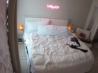 voyeurcam-whitneyoc-01