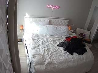 voyeurcam-whitneyoc-01