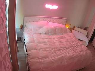 voyeurcam-whitne... Live Webcam on CamSoda