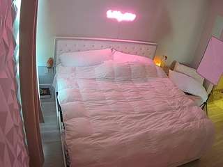 voyeurcam-whitne... Live Webcam on CamSoda