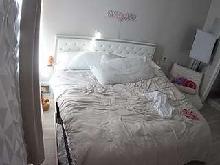 voyeurcam-whitneyoc-01