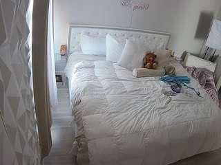 voyeurcam-whitneyoc-01
