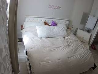 voyeurcam-whitneyoc-01
