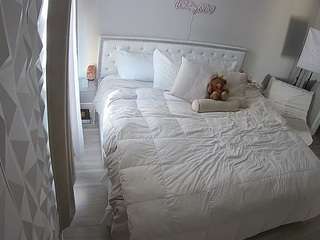 voyeurcam-whitneyoc-01