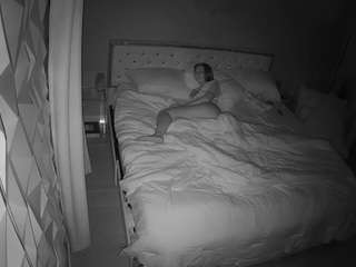 voyeurcam-whitne... Live Webcam on CamSoda