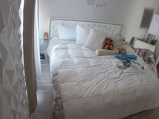 voyeurcam-whitneyoc-01