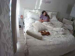 voyeurcam-whitneyoc-01