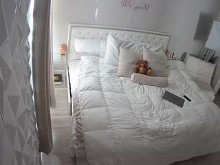 voyeurcam-whitneyoc-01