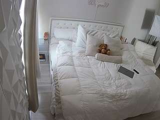 voyeurcam-whitneyoc-01