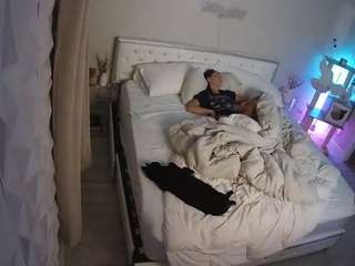 voyeurcam-whitne... Live Webcam on CamSoda