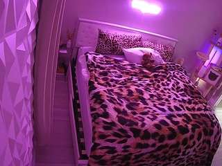 voyeurcam-whitne... Live Webcam on CamSoda