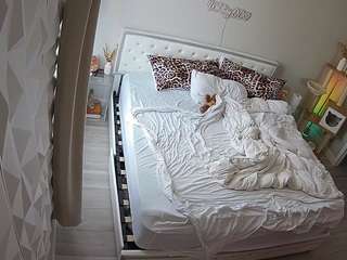 voyeurcam-whitneyoc-01