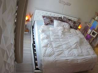 voyeurcam-whitneyoc-01