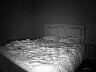 Image 1 of voyeurcam-whitneyoc-01, female webcam model,  years old, on live webcam