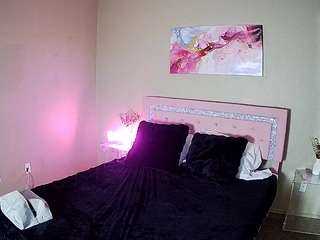 voyeurcam-whitneyoc-01