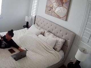 voyeurcam-whitneyoc-01