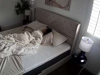 voyeurcam-whitneyoc-01