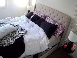 voyeurcam-whitneyoc-01