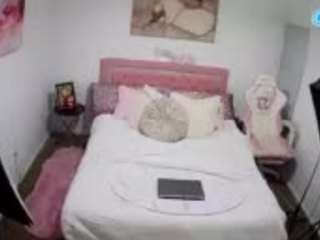 voyeurcam-whitneyoc-01