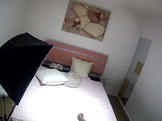 voyeurcam-whitneyoc-01