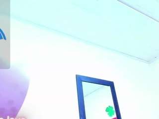 zoeconnor19 Live Webcam on CamSoda