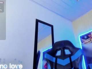 zoeconnor19's CamSoda show and profile