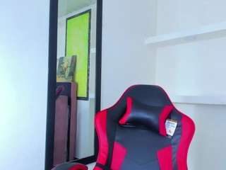 zoeconnor19 Live Webcam on CamSoda