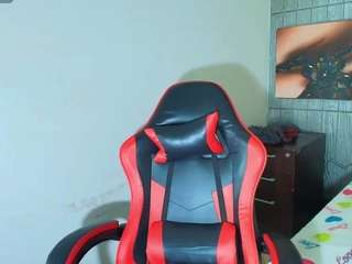 zoeconnor19 Live Webcam on CamSoda