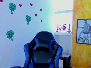 zoeconnor19 Live Webcam on CamSoda