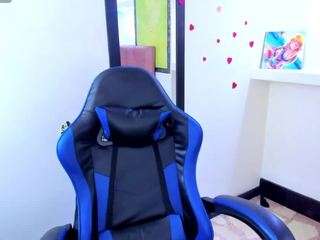 zoeconnor19 live webcam show