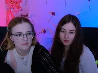dina-fox Live Webcam on CamSoda