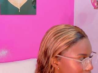 kinkyandsavage webcam