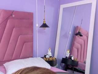 kinkyandsavage webcam model