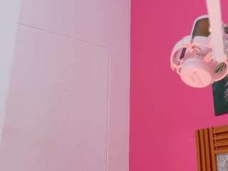 kinkyandsavage live cam profile