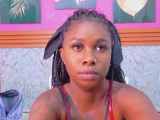 kinkyandsavage's CamSoda show and profile