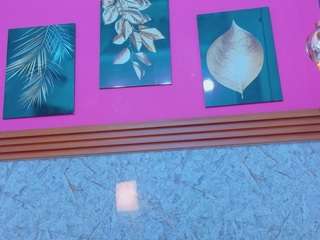 kinkyandsavage's CamSoda show and profile