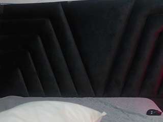 kinkyandsavage live webcam show