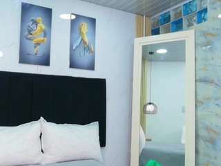 kinkyandsavage live webcam show