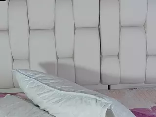 kinkyandsavage's Live Sex Cam Show