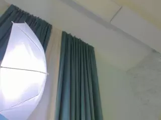 Layla-snowflake's Live Sex Cam Show